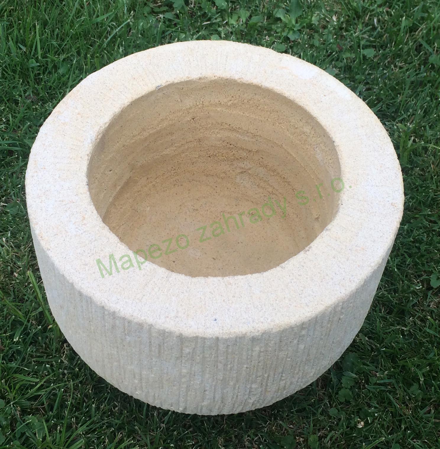 Pemrlovaný květináč velký